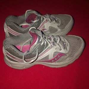 Saucony gym shoes